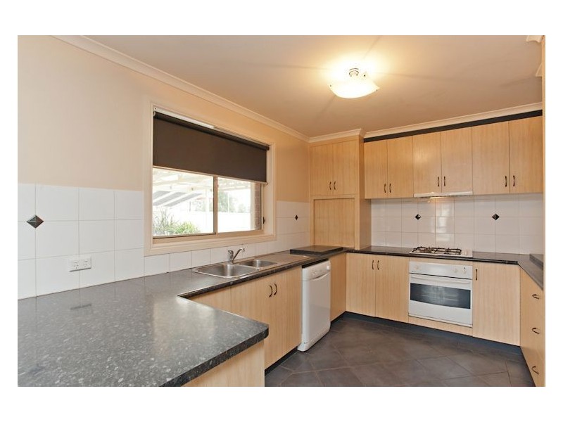 9 Yootha Court, Miners Rest VIC 3352