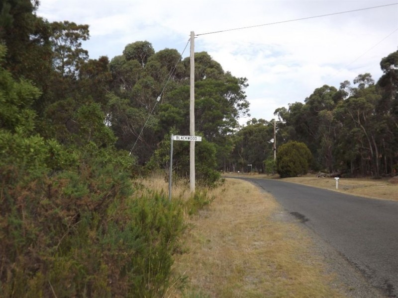 5 Inglewood Drive, Enfield VIC 3352