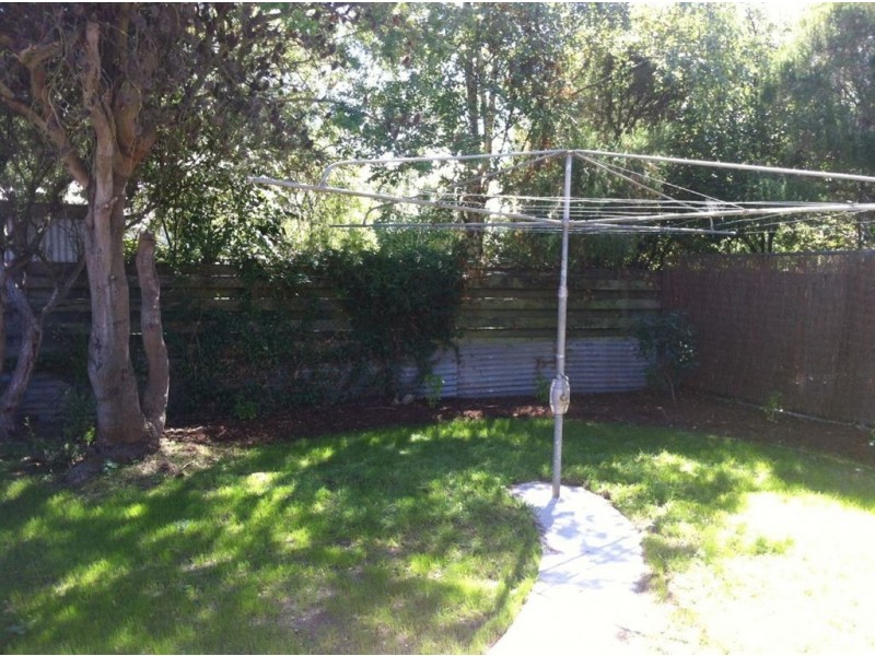 1/10 Lake Street, Lake Wendouree VIC 3350