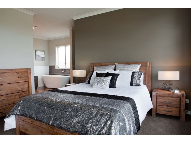 376 Greenhalghs Road, Delacombe VIC 3356