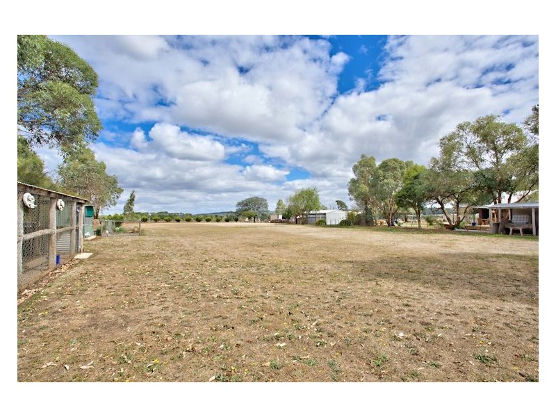 126 Ryans Road, Yendon VIC 3352