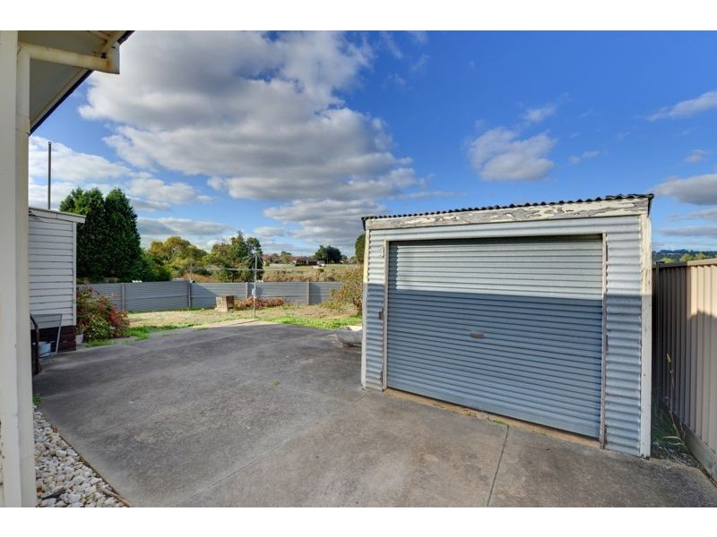 1 Yarrowee Street, Sebastopol VIC 3356