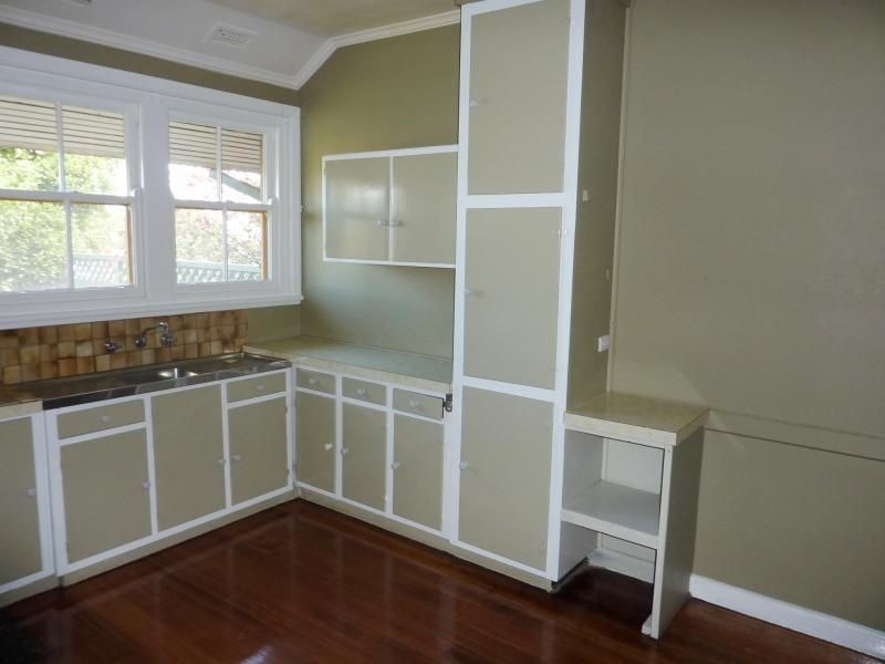 9 Walsh Avenue, Ballarat North VIC 3350