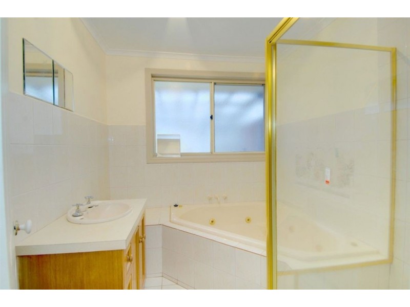 42 Kielys Road, Navigators VIC 3352