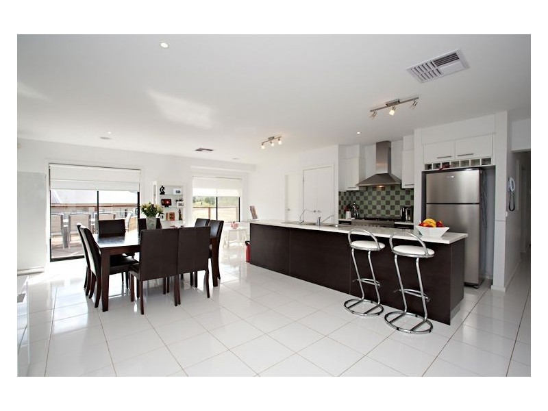 9 Brooklyn Court, Ballarat VIC 3350