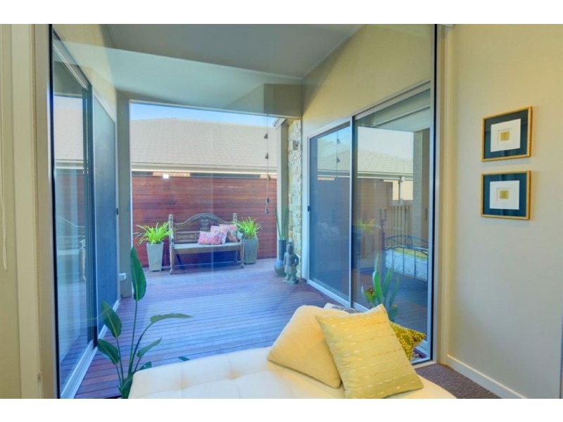 24 St Mirren Drive, Nerrina VIC 3350