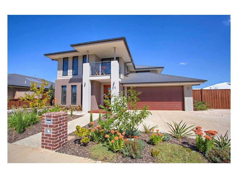 21 Goldwood Drive, Insignia, Alfredton VIC 3350