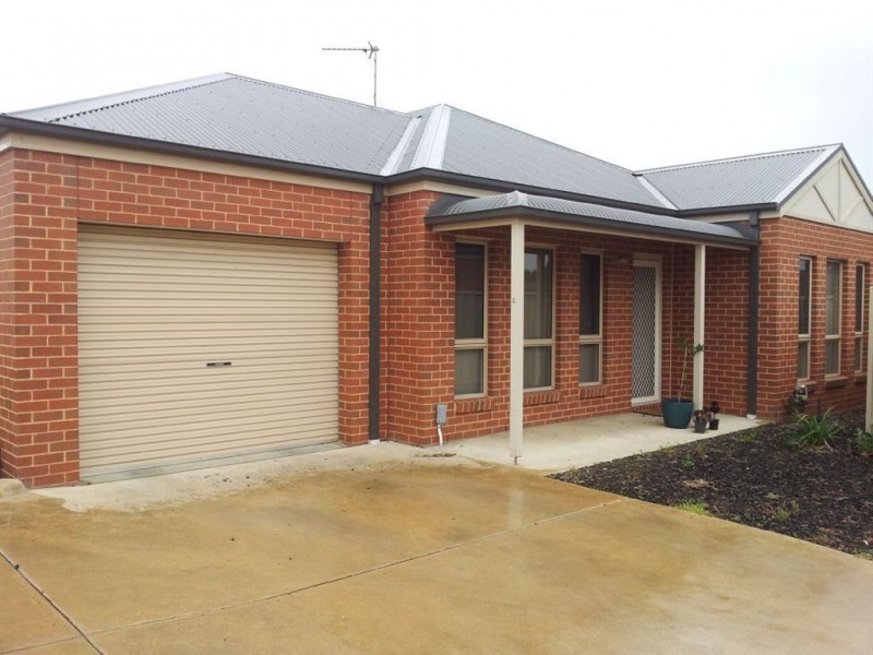 4/1127 Geelong Road, Mount Clear VIC 3350