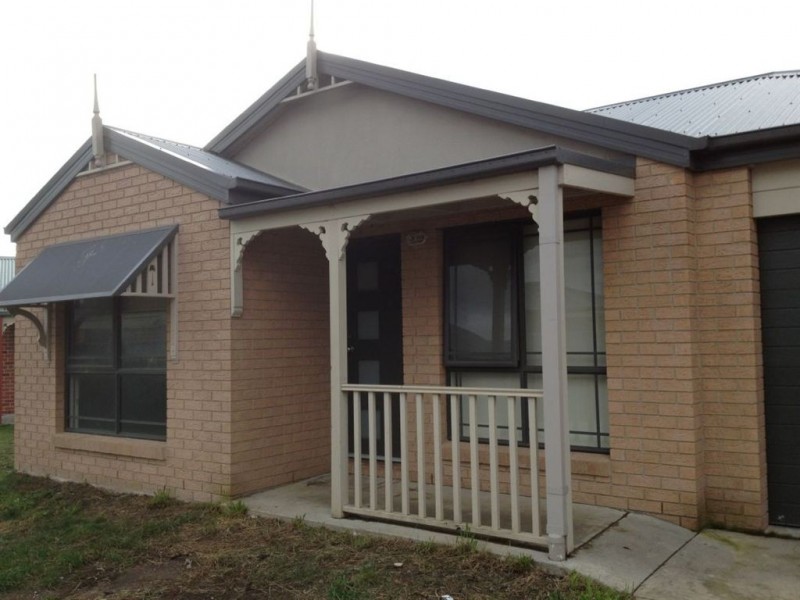 7B Rachael Court, Sebastopol VIC 3356