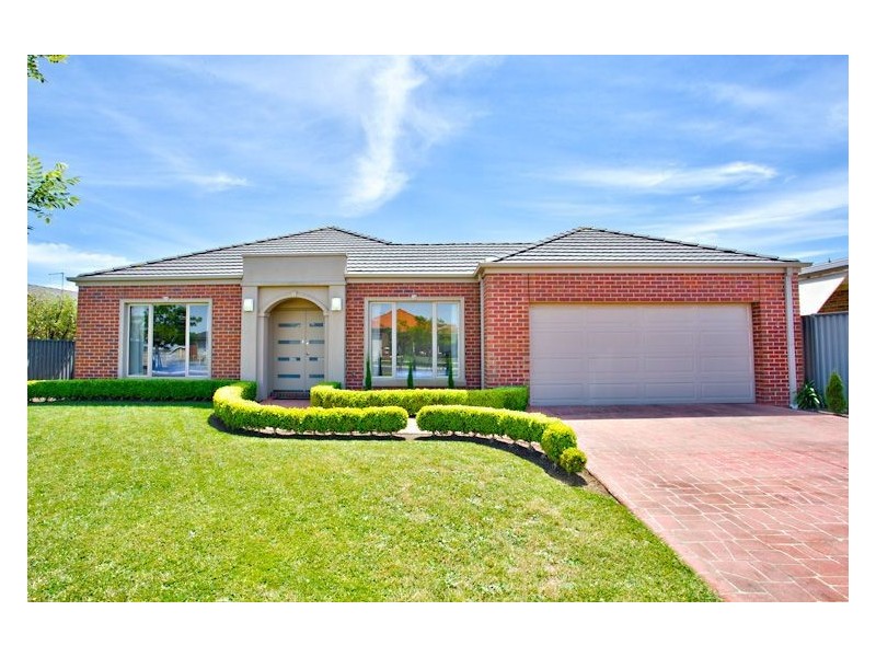 34 Boulevard Drive, Alfredton VIC 3350