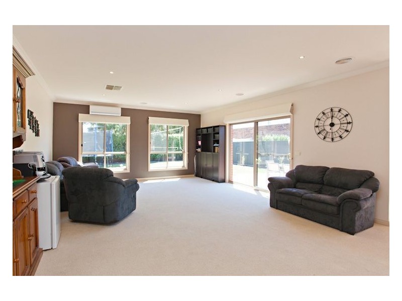 34 Boulevard Drive, Alfredton VIC 3350