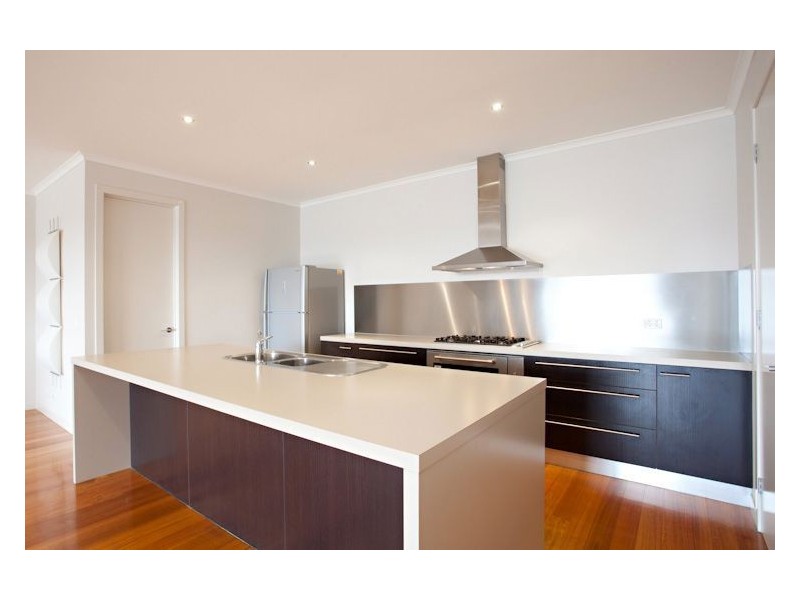 8 Broderick Court, Canadian VIC 3350