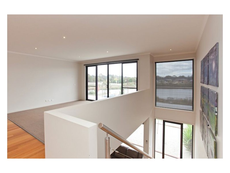 8 Broderick Court, Canadian VIC 3350