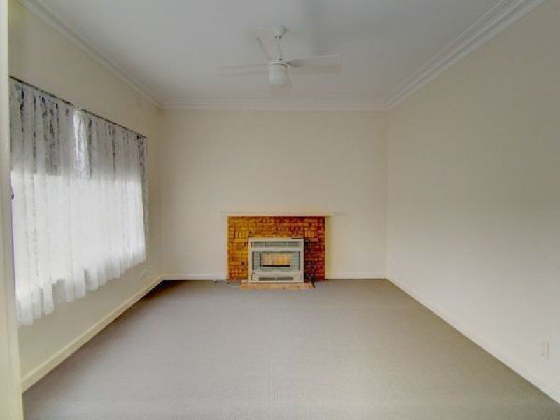 14 Shirley Street, Wendouree VIC 3355