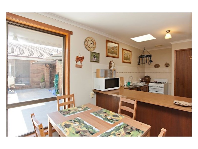 1/61 Grandview Grove, Wendouree VIC 3355