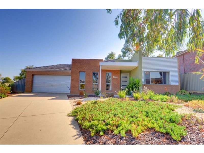 5 Catherine Court, Brown Hill VIC 3350