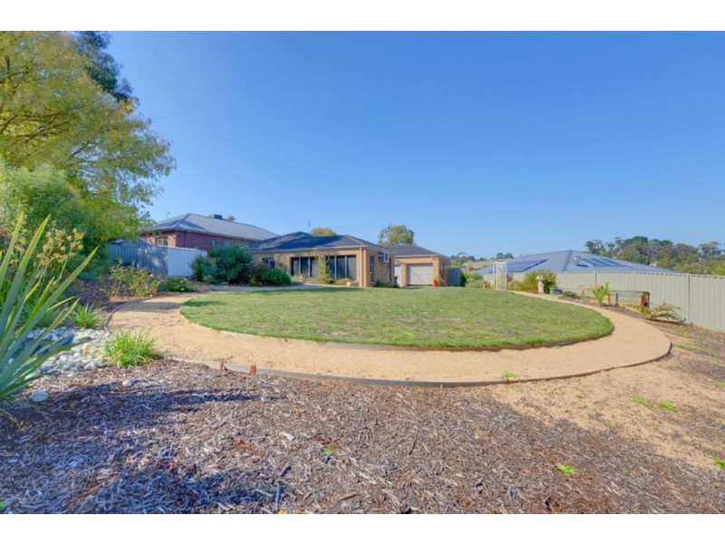 5 Catherine Court, Brown Hill VIC 3350