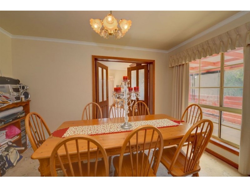 10 Charles Scorer Court, Magpie VIC 3352