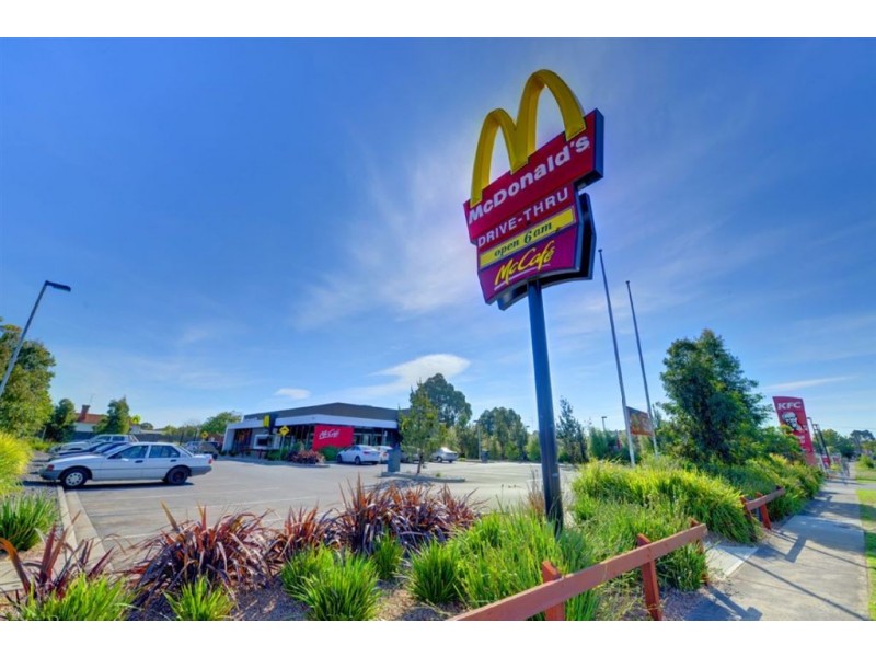 33 Yarrowee Street, Sebastopol VIC 3356