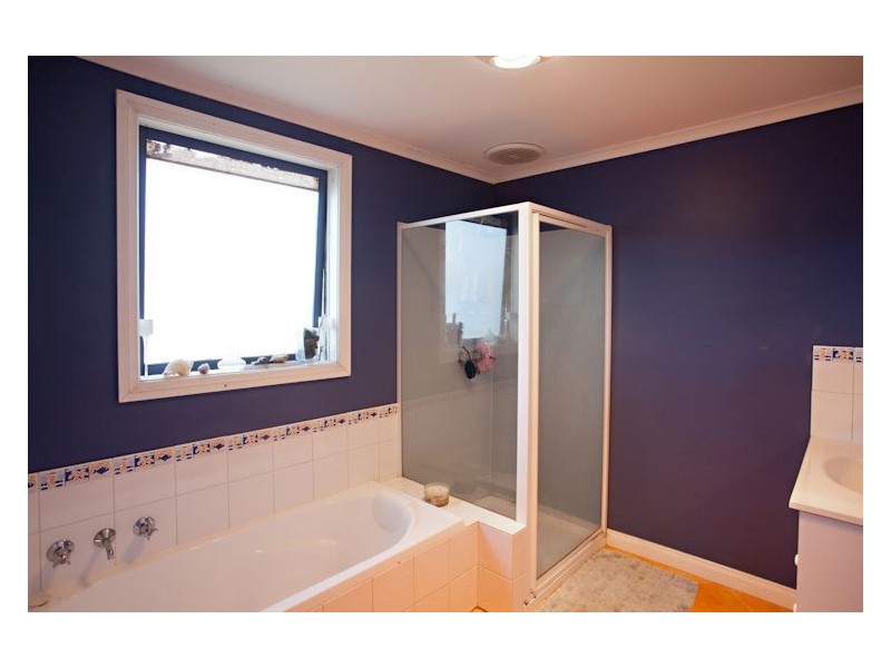 106 Clunes Rd, Creswick VIC 3363