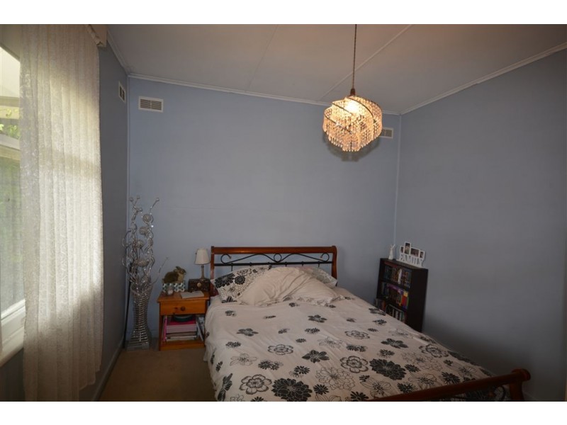 106 Clunes Rd, Creswick VIC 3363