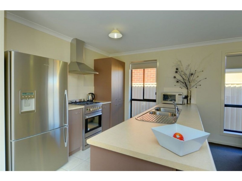 20 Stella Drive, Delacombe VIC 3356