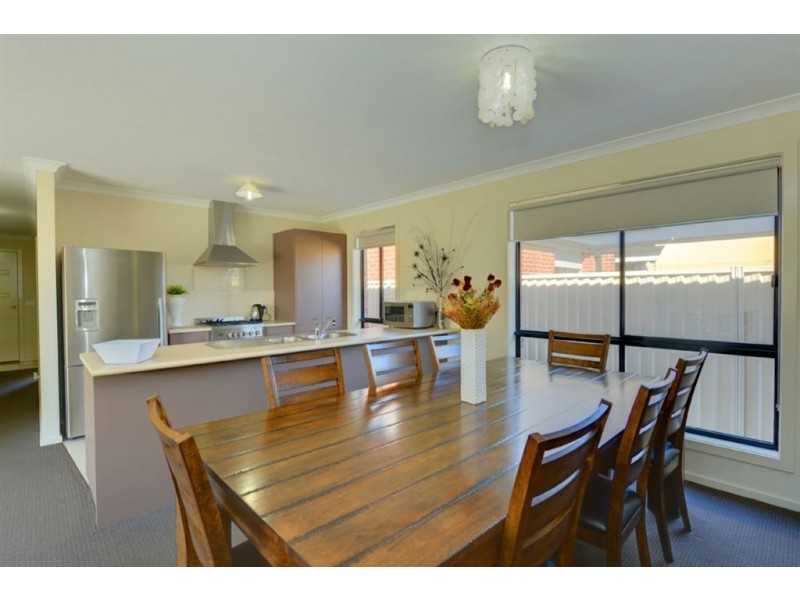 20 Stella Drive, Delacombe VIC 3356