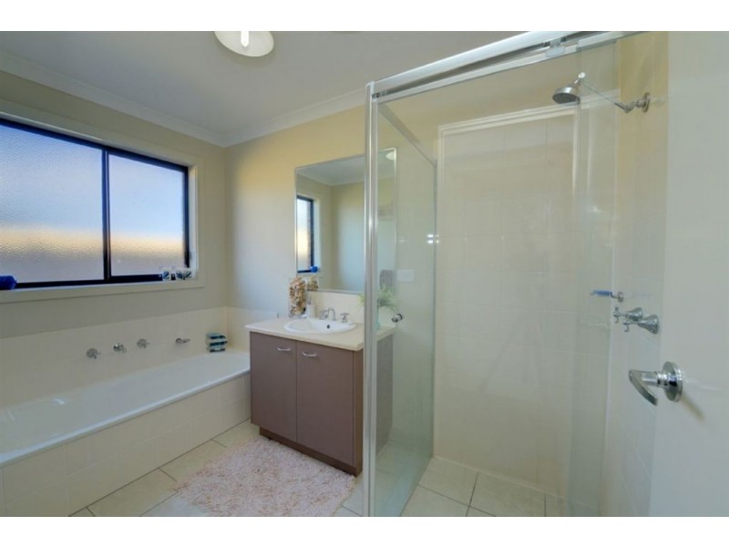 20 Stella Drive, Delacombe VIC 3356