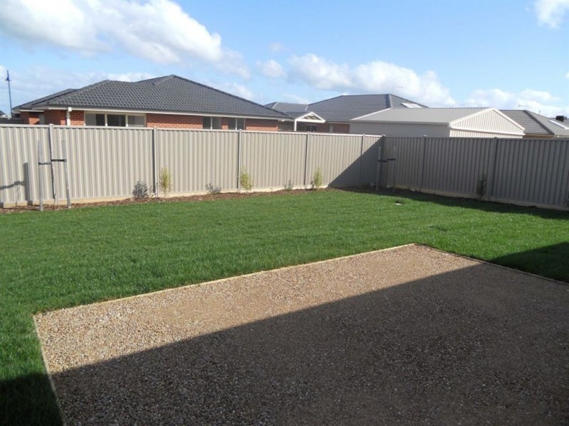 20 Oberon Street, Alfredton VIC 3350