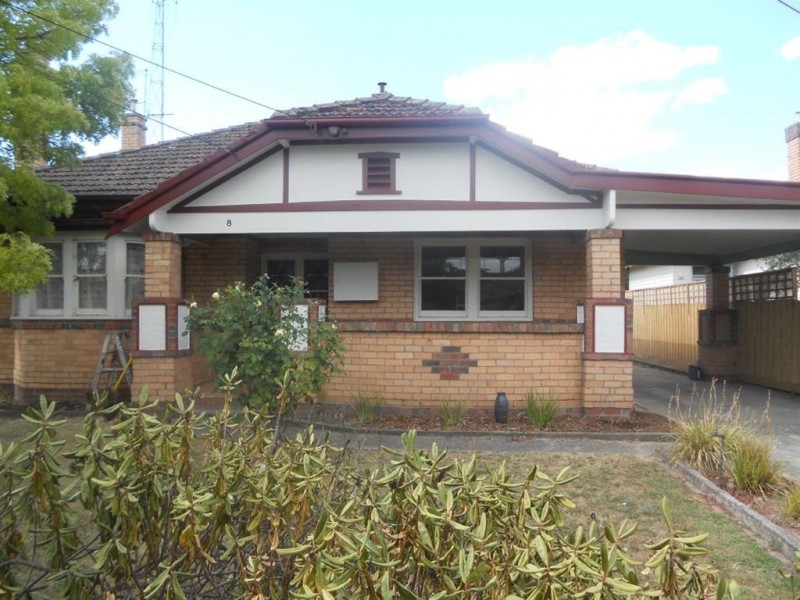 8 Brawn Avenue, Lake Wendouree VIC 3350