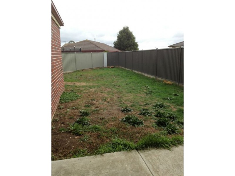 5b Rachel Court, Sebastopol VIC 3356