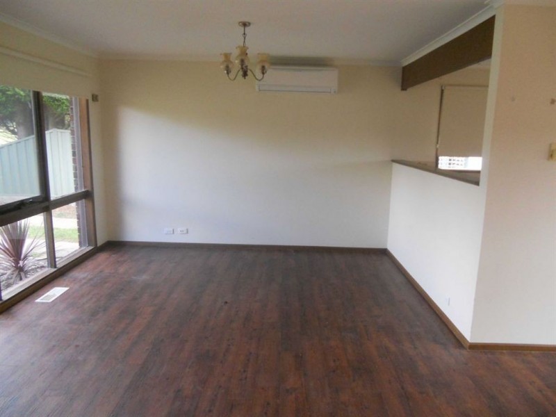 13 Sykes Avenue, Mount Clear VIC 3350