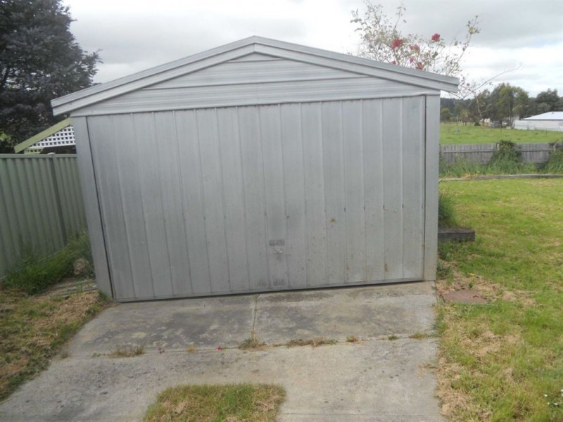 13 Sykes Avenue, Mount Clear VIC 3350