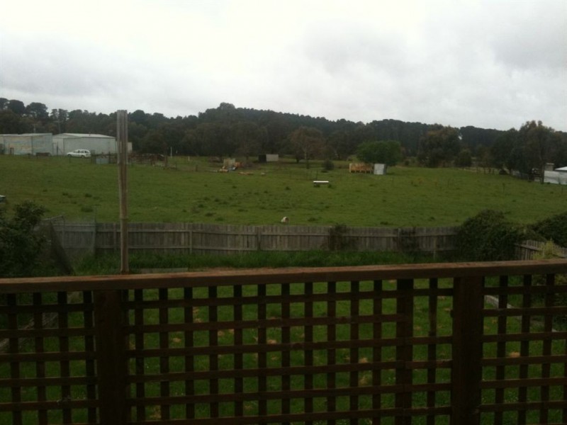 13 Sykes Avenue, Mount Clear VIC 3350