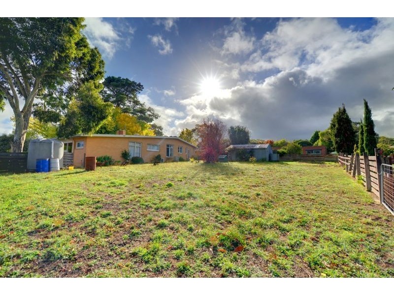 28 Hillcrest Road, Ballarat VIC 3350