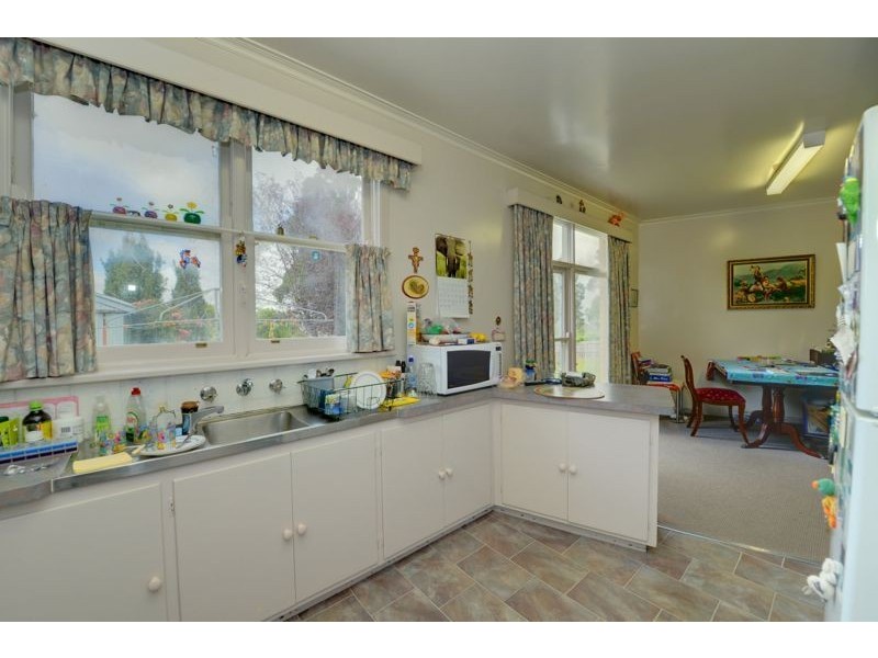 28 Hillcrest Road, Ballarat VIC 3350