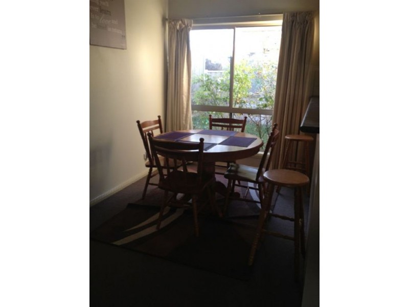 2/3 Cartledge Avenue, Mount Clear VIC 3350