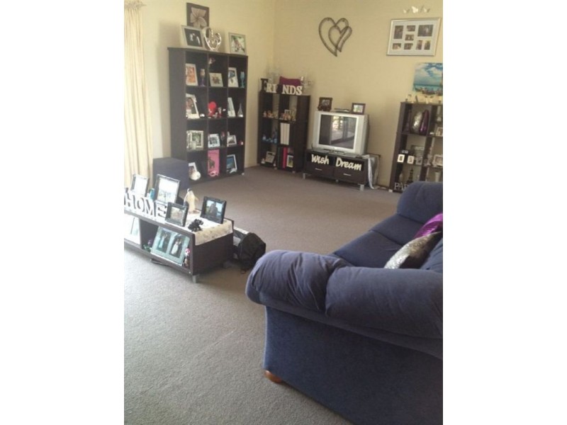 2/3 Cartledge Avenue, Mount Clear VIC 3350