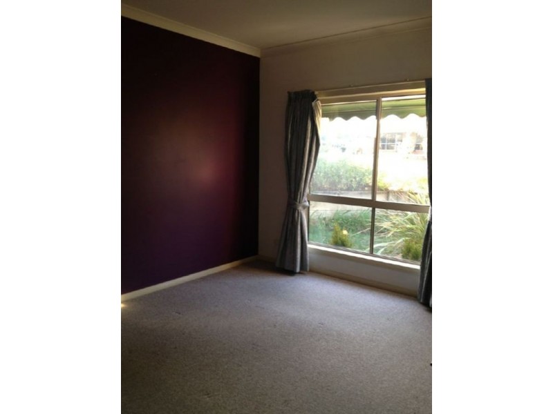 2/3 Cartledge Avenue, Mount Clear VIC 3350