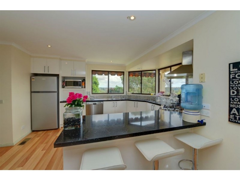 8 Talgarno Court, Ballarat VIC 3350