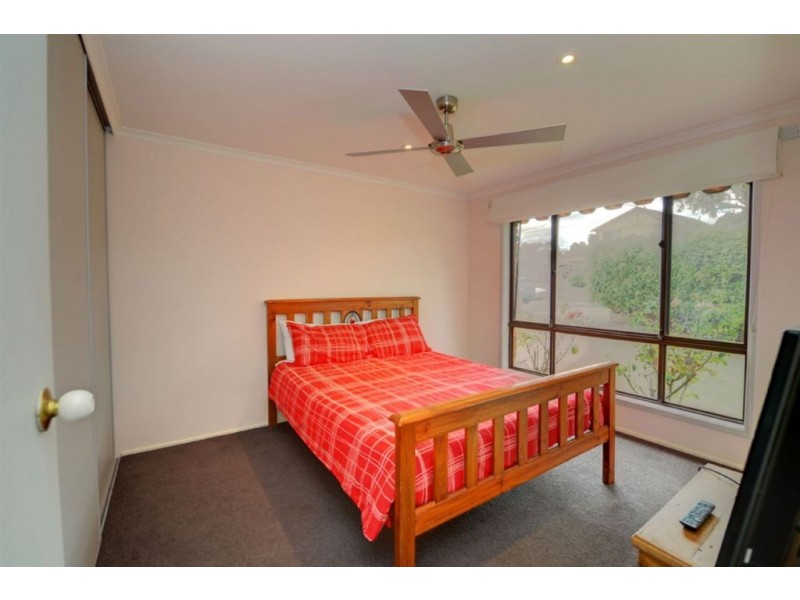 8 Talgarno Court, Ballarat VIC 3350