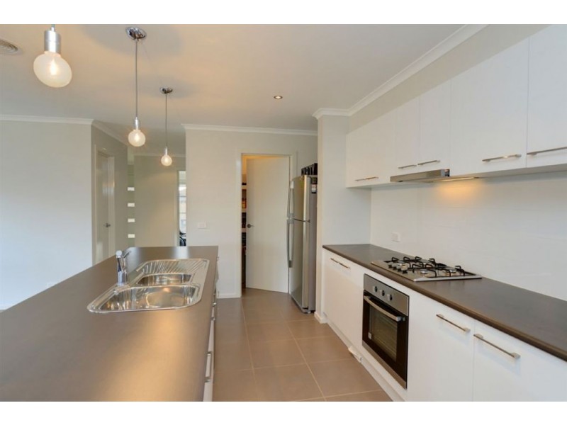 10 Lancaster Street, Alfredton VIC 3350