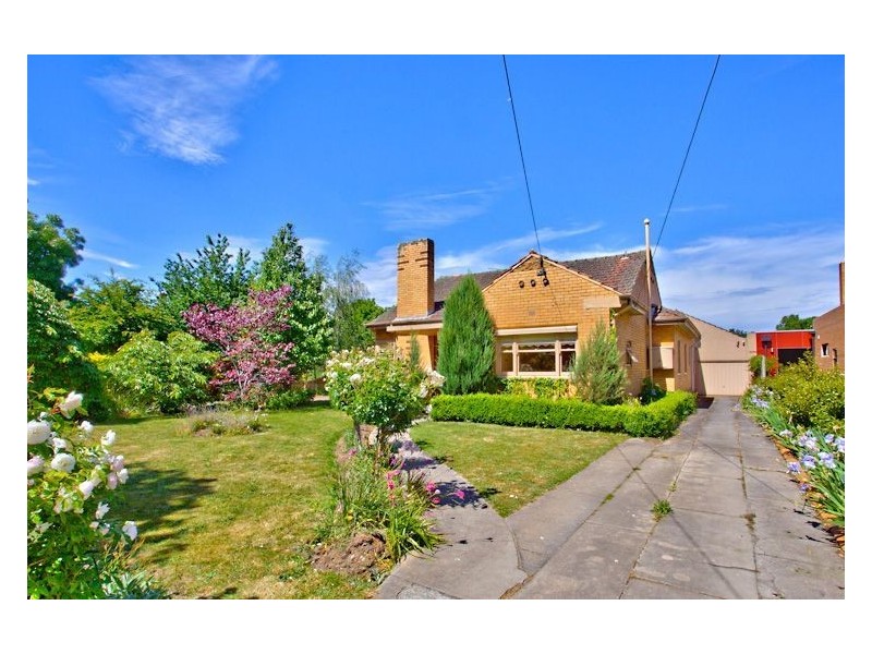 12 Crocker Street, Lake Wendouree VIC 3350