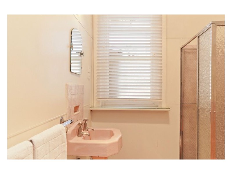 12 Crocker Street, Lake Wendouree VIC 3350