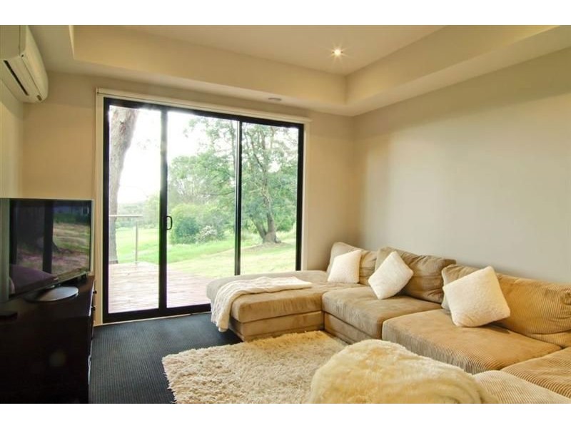 7 Augusta Drive, Creswick VIC 3363