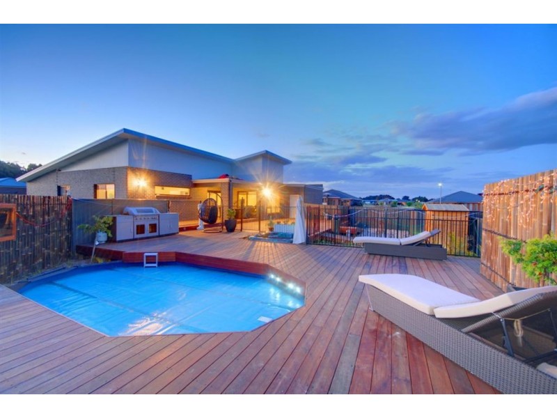 4 Maxwell Street, Cardigan Village VIC 3352