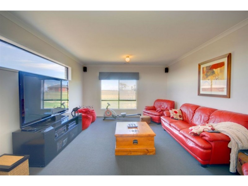 4 Maxwell Street, Cardigan Village VIC 3352