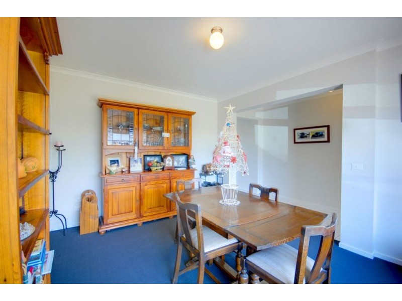 4 Maxwell Street, Cardigan Village VIC 3352