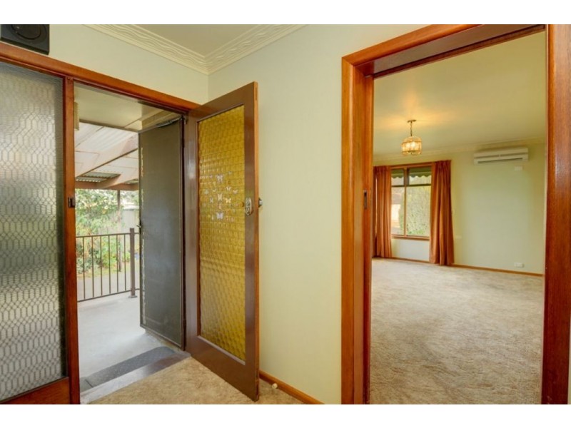 50 Grandview Grove, Wendouree VIC 3355