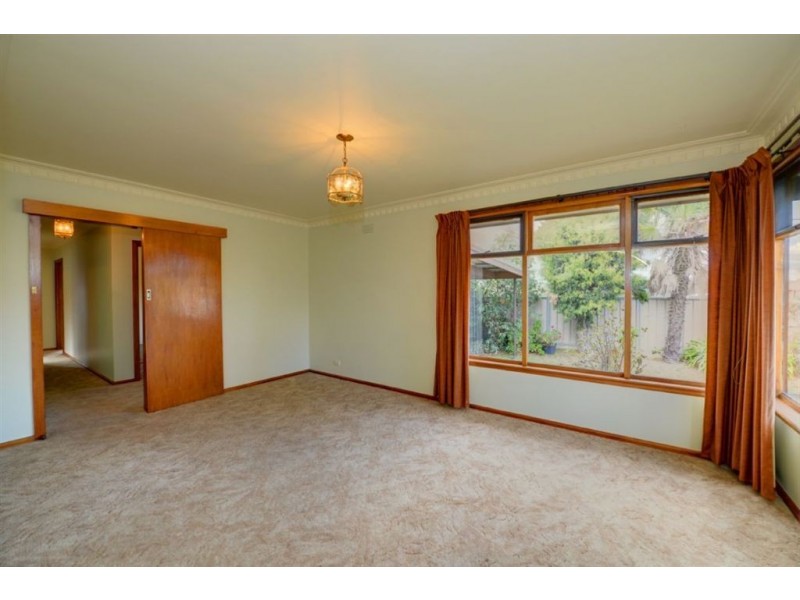 50 Grandview Grove, Wendouree VIC 3355